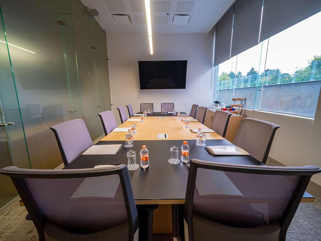 מלון מקסיקו סיטי Galeria Plaza San Jeronimo מתקנים תמונה Boardroom at the National University of Ireland, Galway